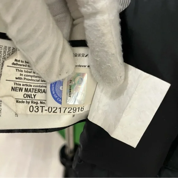 Canada Goose winter parka coat with big fur hood size medium